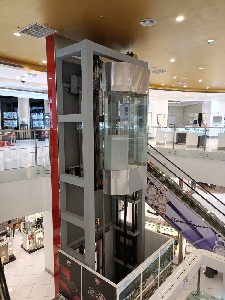 Silver Panoramic Round and Escalators Pari Gallery Hyatt Plaza, Qatar