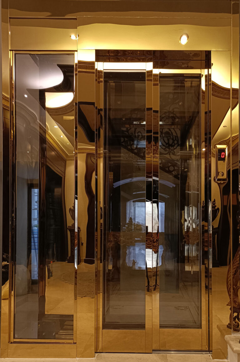 Golden Panoramic Square 05