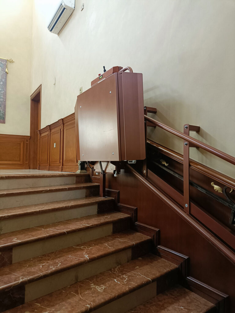 Platform Lifts 01 Private Villa in Al Dafna